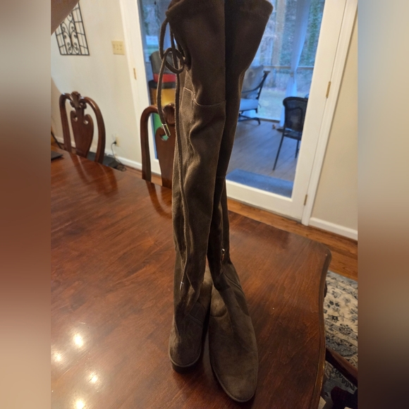 Marc Fisher Yuna Women's Brown Over the Knee Boots Size 10 NEW $229 - Picture 2 of 5